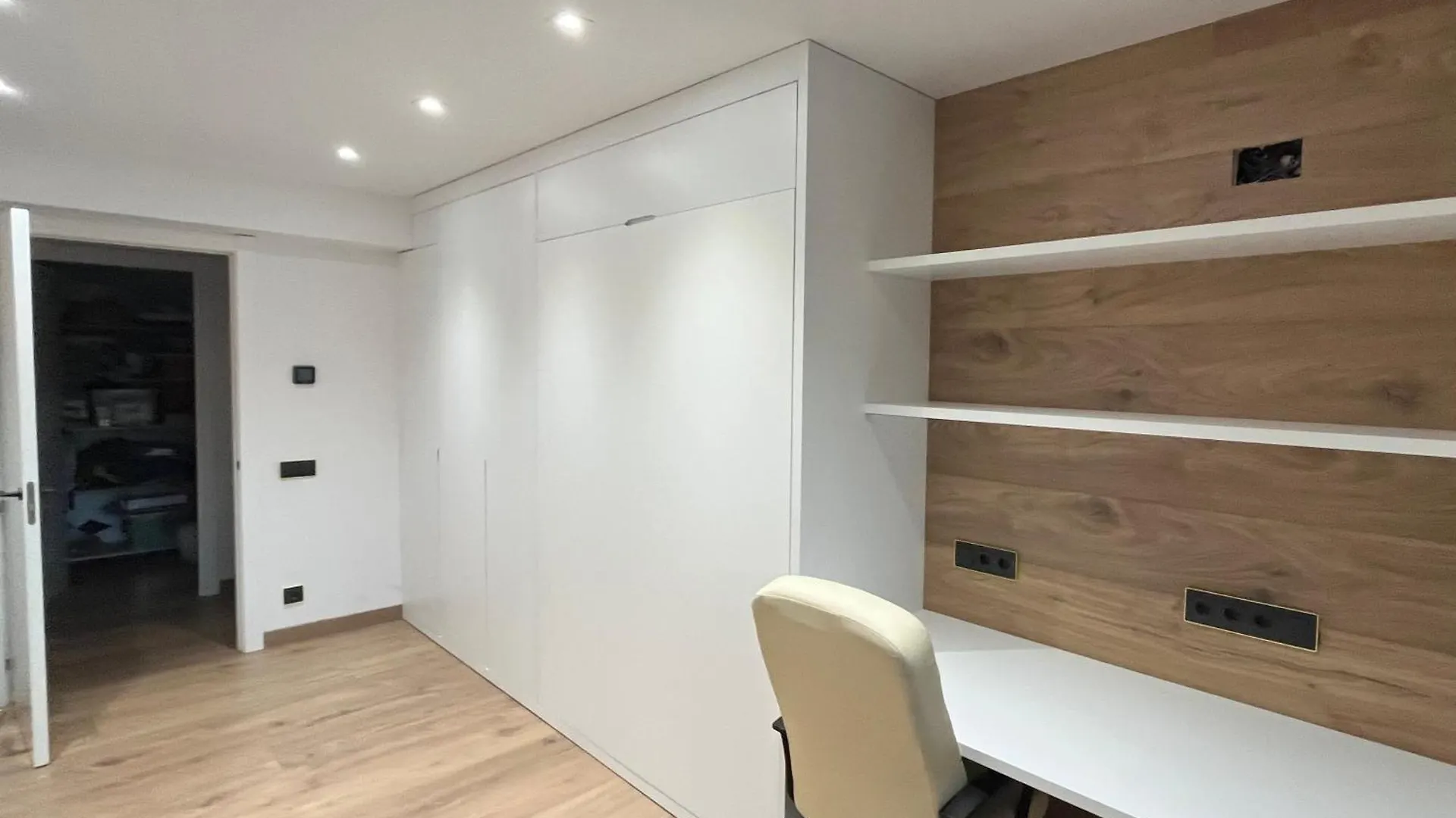 Acojedor, Nuevo Y Espacioso Piso En Sant Julià de Lòria 0*,